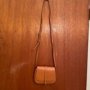 Gap crossbody.